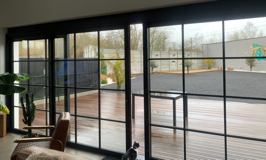 Lens - baie vitrée aluminium noir - Orange Fenetre